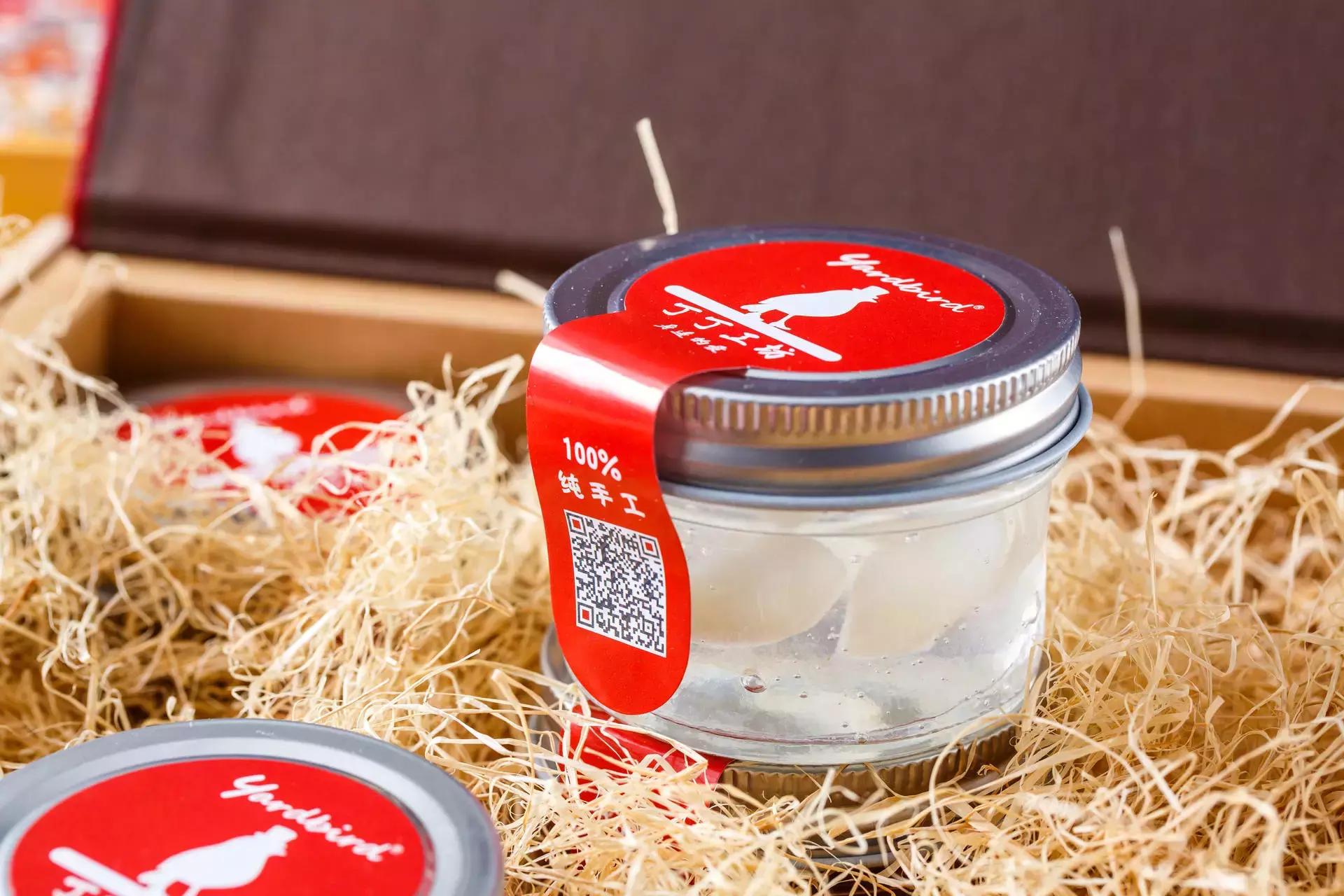 火了，全天津美女都在吃他做的燕窝，价格亲民不傲娇！月销3000份