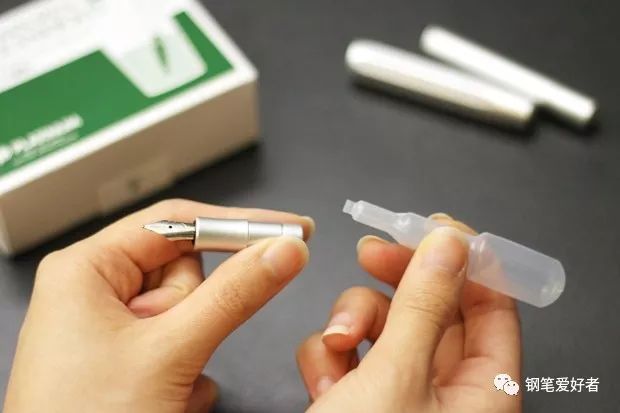 钢笔清洗窍门,钢笔清洗