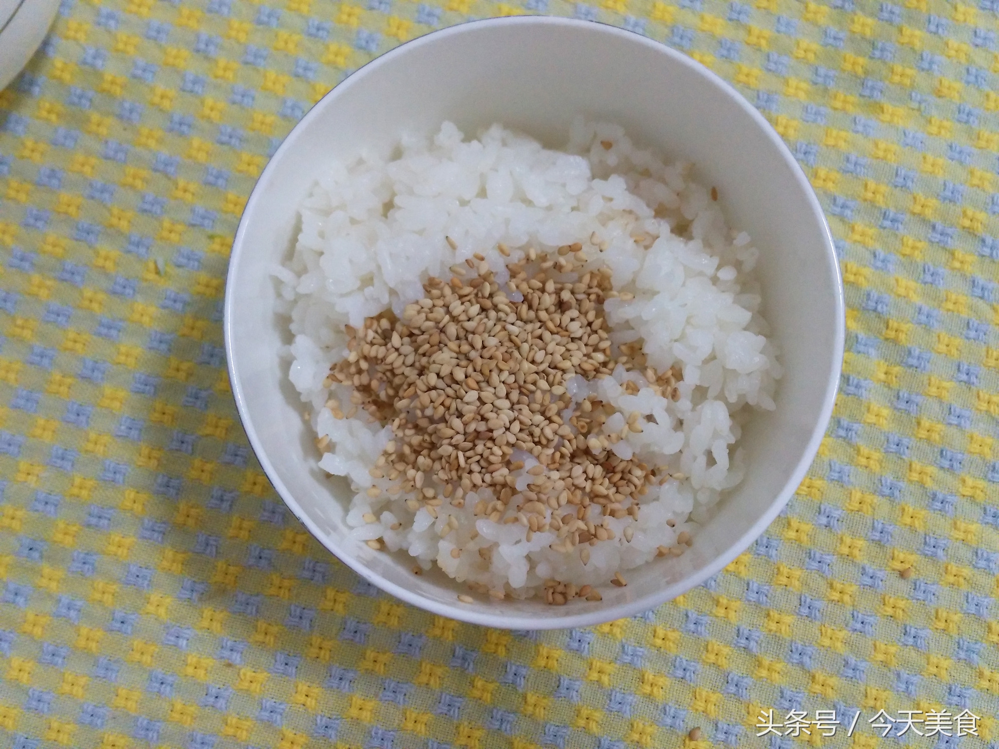 寿司和紫菜包饭别傻傻分不清，教大家怎么做紫菜包饭，好吃又营养