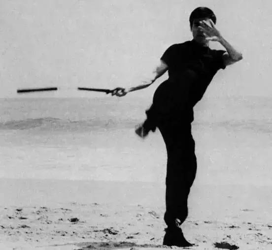 李小龙武术界第一人,华人巨星李小龙