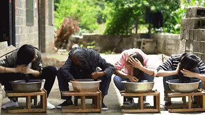 戴帽子导致的秃头会恢复吗,戴帽子秃头几率大