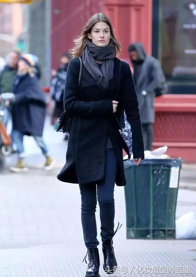 各种颜色的围巾怎么搭配,各个颜色的围巾怎么搭配