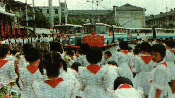 再见!福州的长途卧铺客车!这些消失的福州交通记忆,你还记得吗
