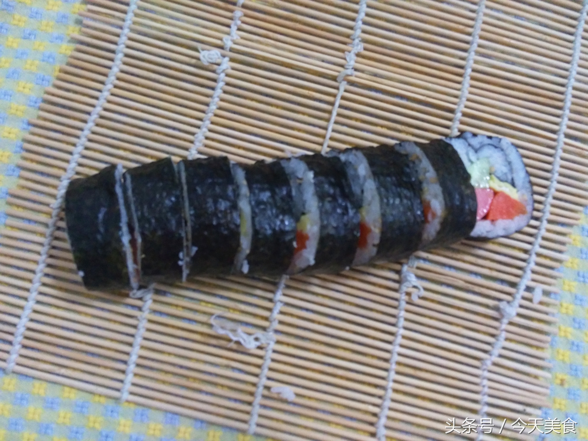 寿司和紫菜包饭别傻傻分不清，教大家怎么做紫菜包饭，好吃又营养