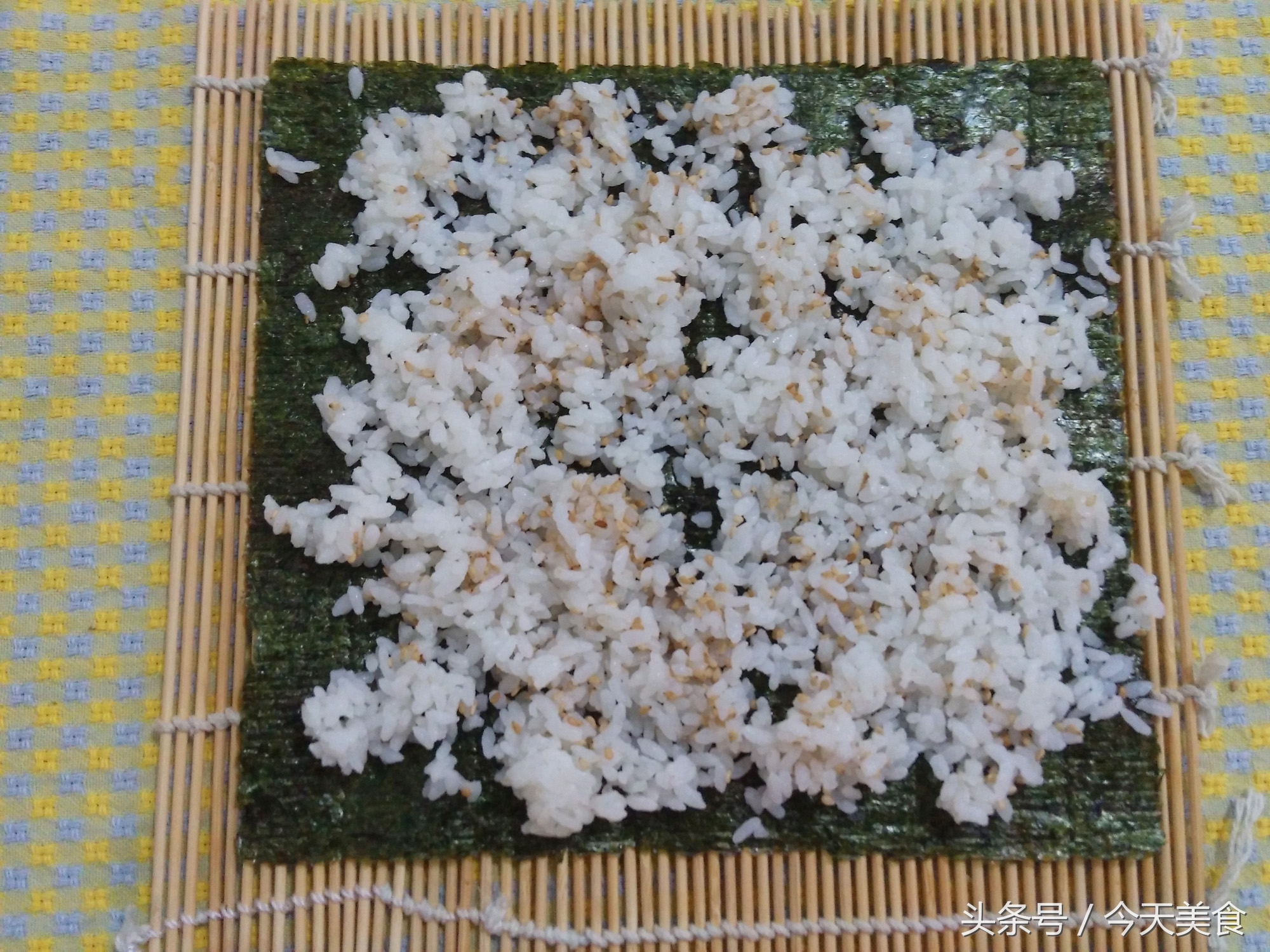 寿司和紫菜包饭别傻傻分不清，教大家怎么做紫菜包饭，好吃又营养