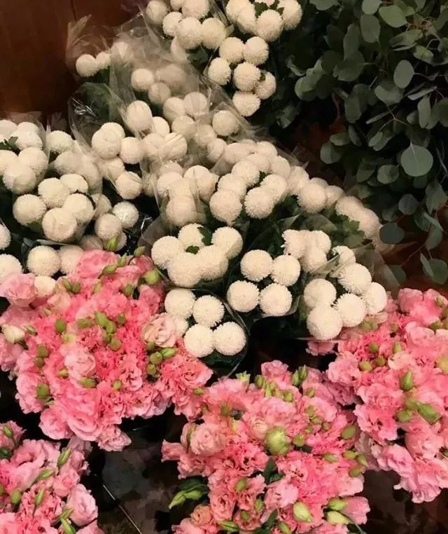 宋慧乔婚礼手捧花铃兰花价格惊人,宋慧乔婚礼手捧花是什么花