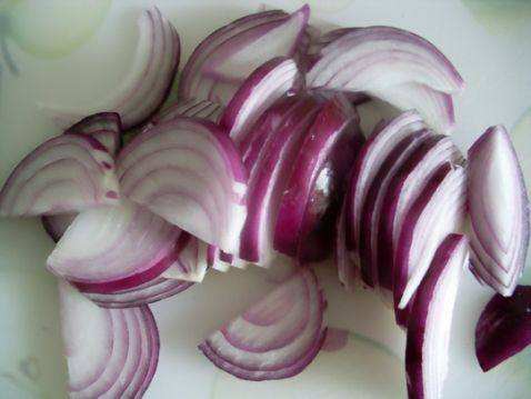 洋葱真的能去除装修中的甲醛吗,洋葱能吸收新装修家里的甲醛吗