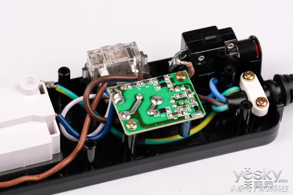 防电涌插座超过最大电流会坏吗,抗电涌插座和滤波插座是一回事吗