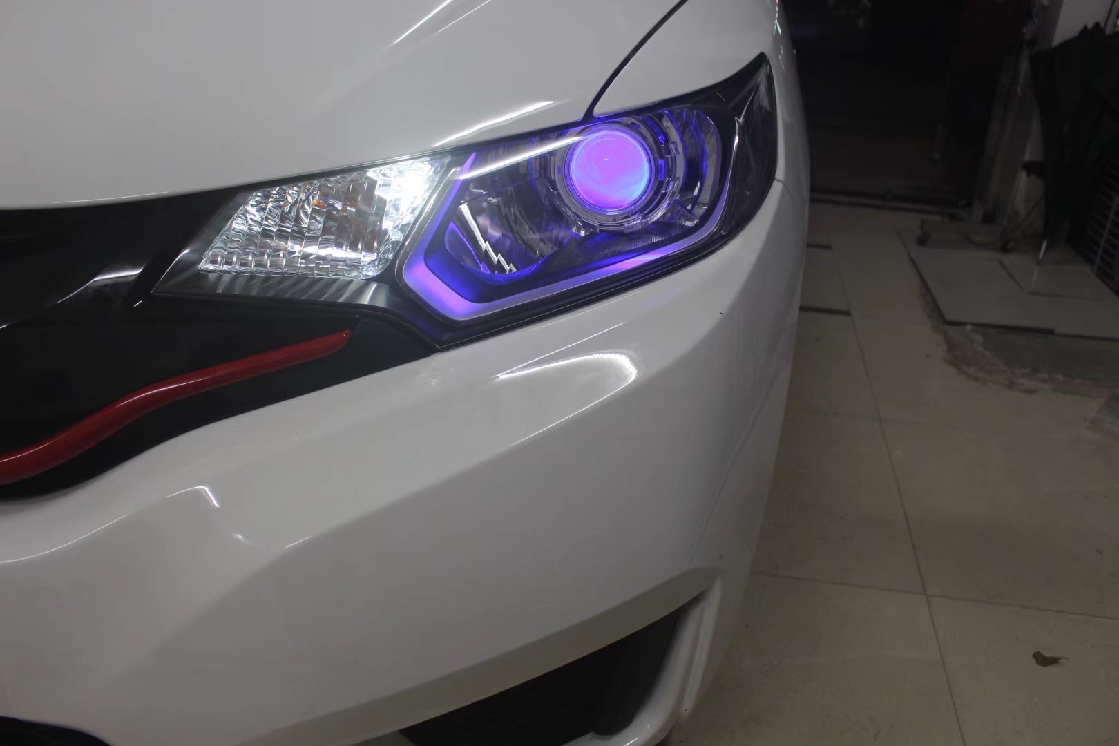 中山四代飞度大灯改装氙气透镜,2023款本田飞度大灯改装