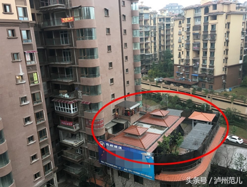 楼顶加盖“别墅”搭花园泸州永和春天小区违建被叫停