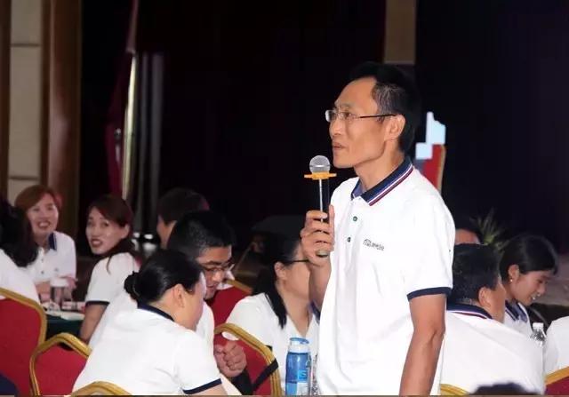 一群人一条心共同为一件事而奋斗,一群人一条心一件事励志文案