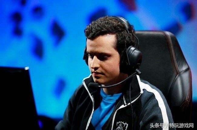 英雄联盟sOAZ微博问答：957很不错但是我比他更强！真的假的？