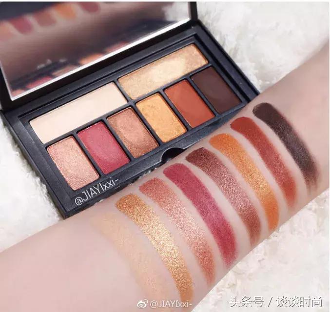 网红小猪9色土豆泥眼影盘教程,眼影盘推荐网红爆款带镜子刷子