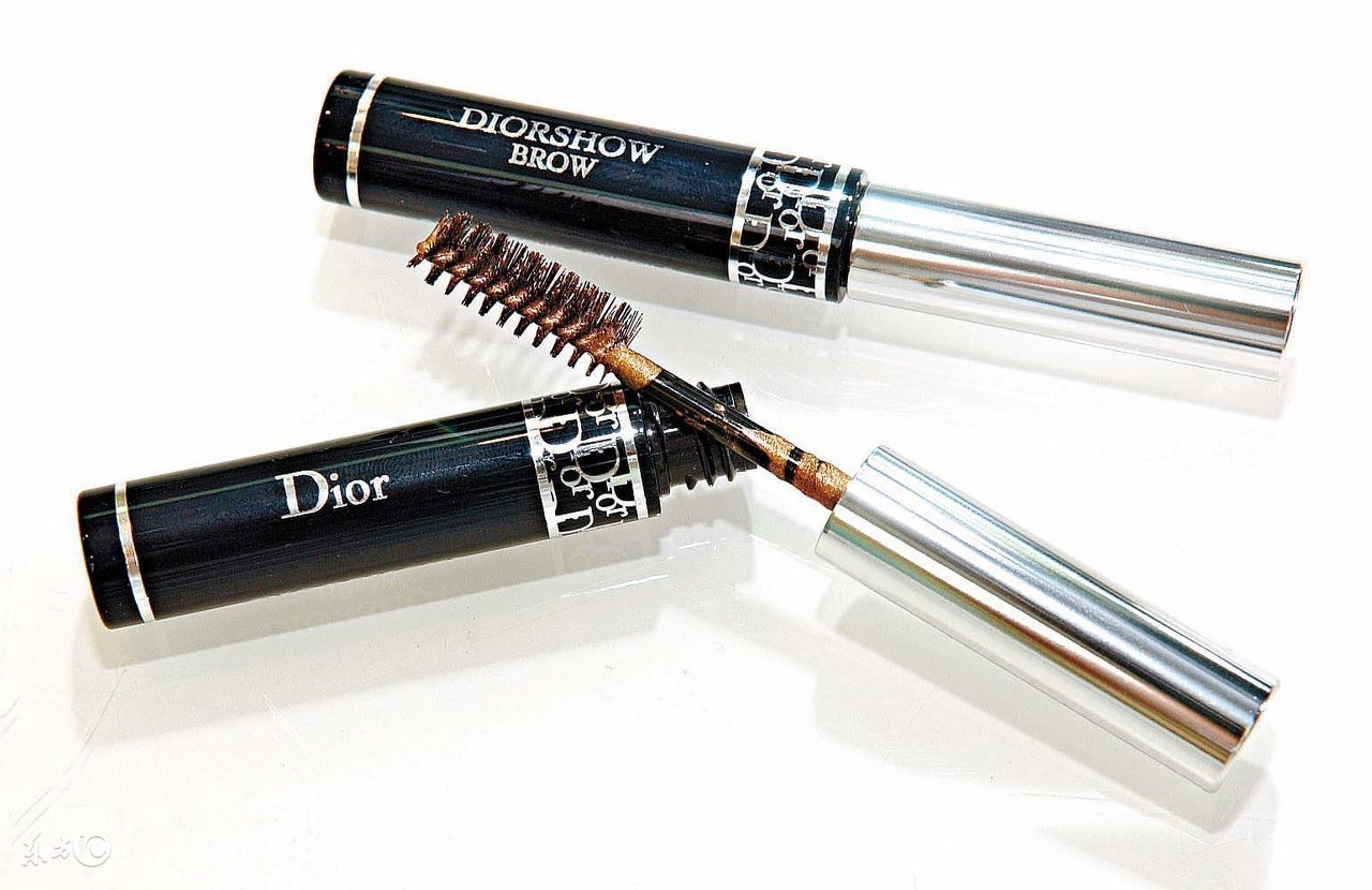 化妆品简单清理,化妆品不良反应有什么