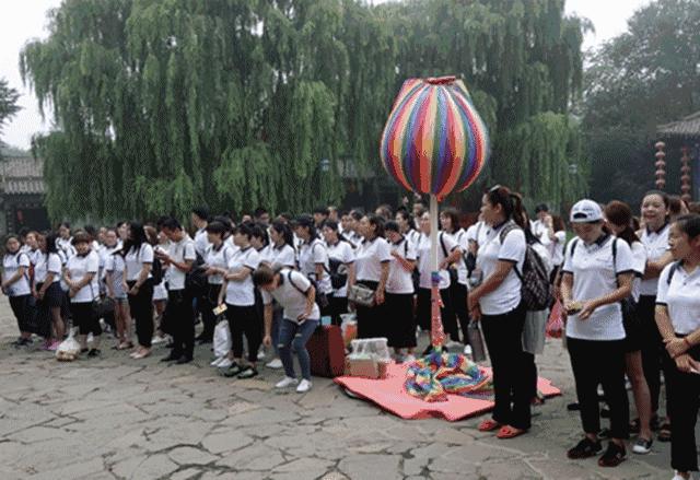 一群人一条心共同为一件事而奋斗,一群人一条心一件事励志文案