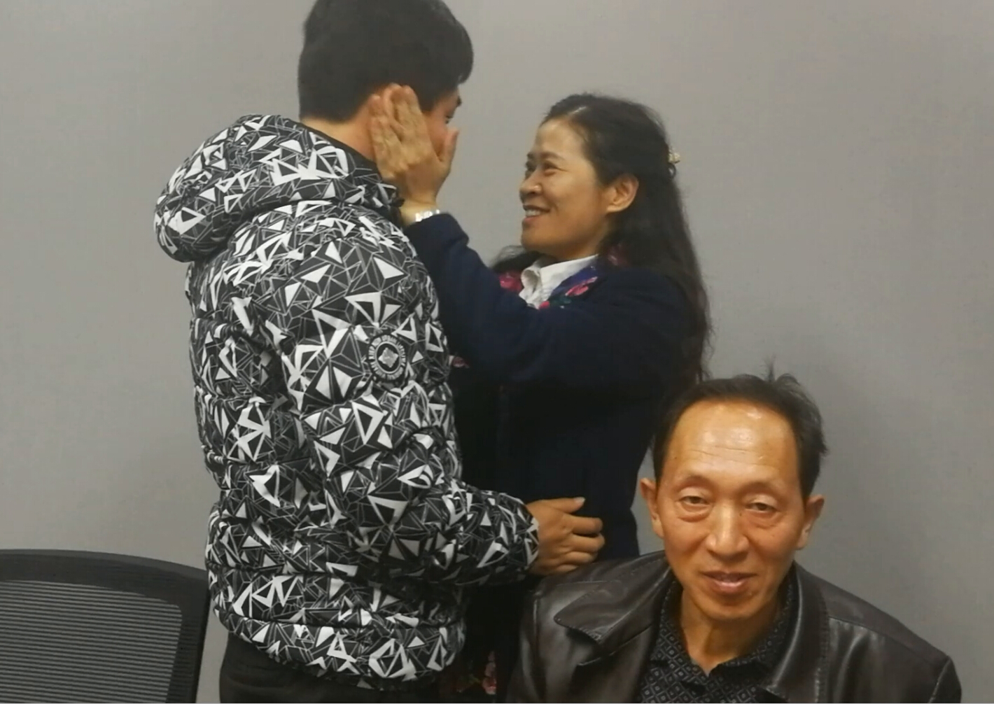 “最强大脑”周玮在绵阳享受快乐时光