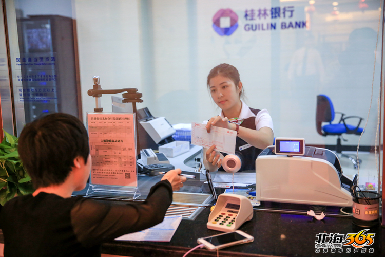 「北海女性」这个女孩不简单！23岁当经理，美丽却不娇气！