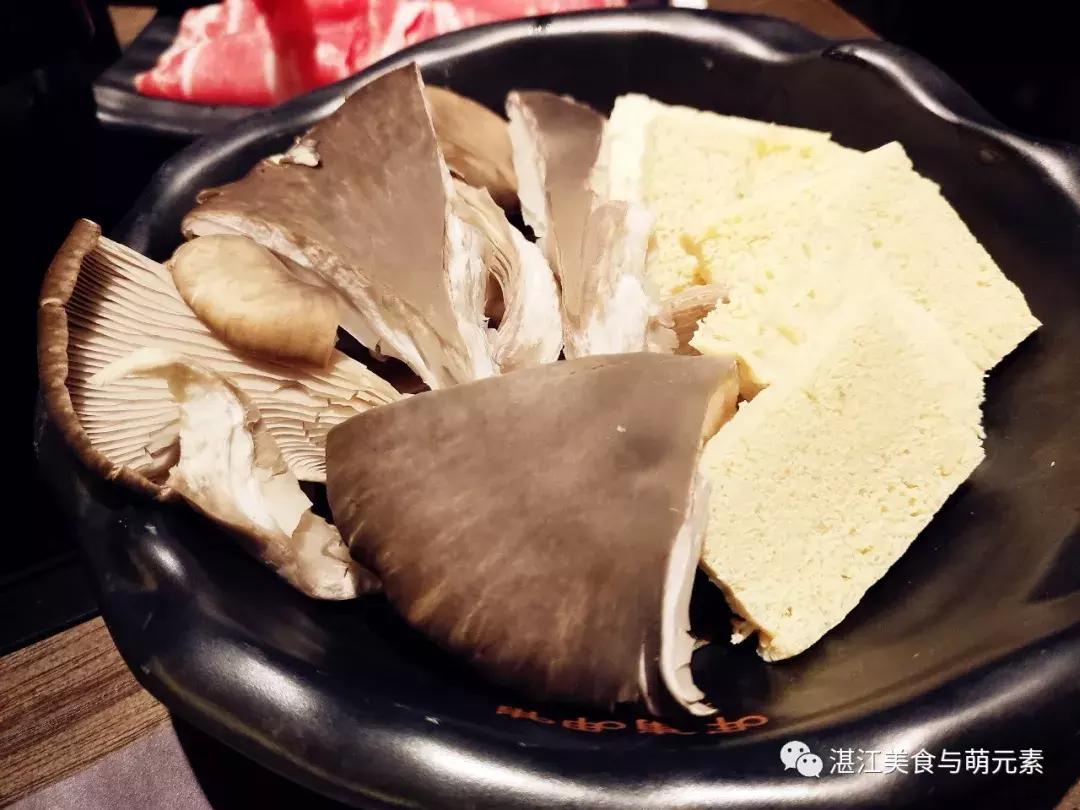 呷哺探店荟聚,呷哺呷哺火锅探店