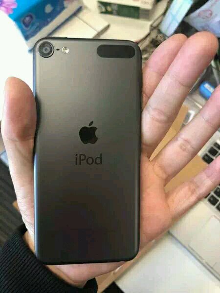 7吧网友700元钱买了个苹果itouch632g赚了还是亏了