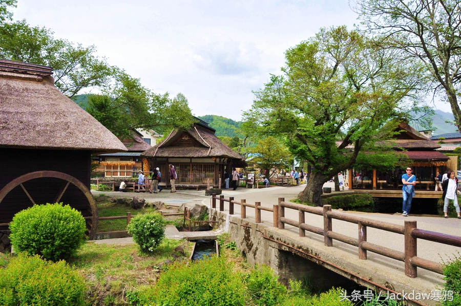 日本景点忍野八海,走进日本富士山视频