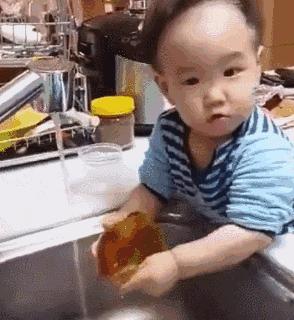 洗了一辈子的碗竟然洗错了,很久没用的碗用洗洁精洗特别脏