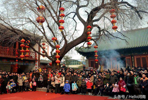 春节快到了去买年货,春节快到了什么感受