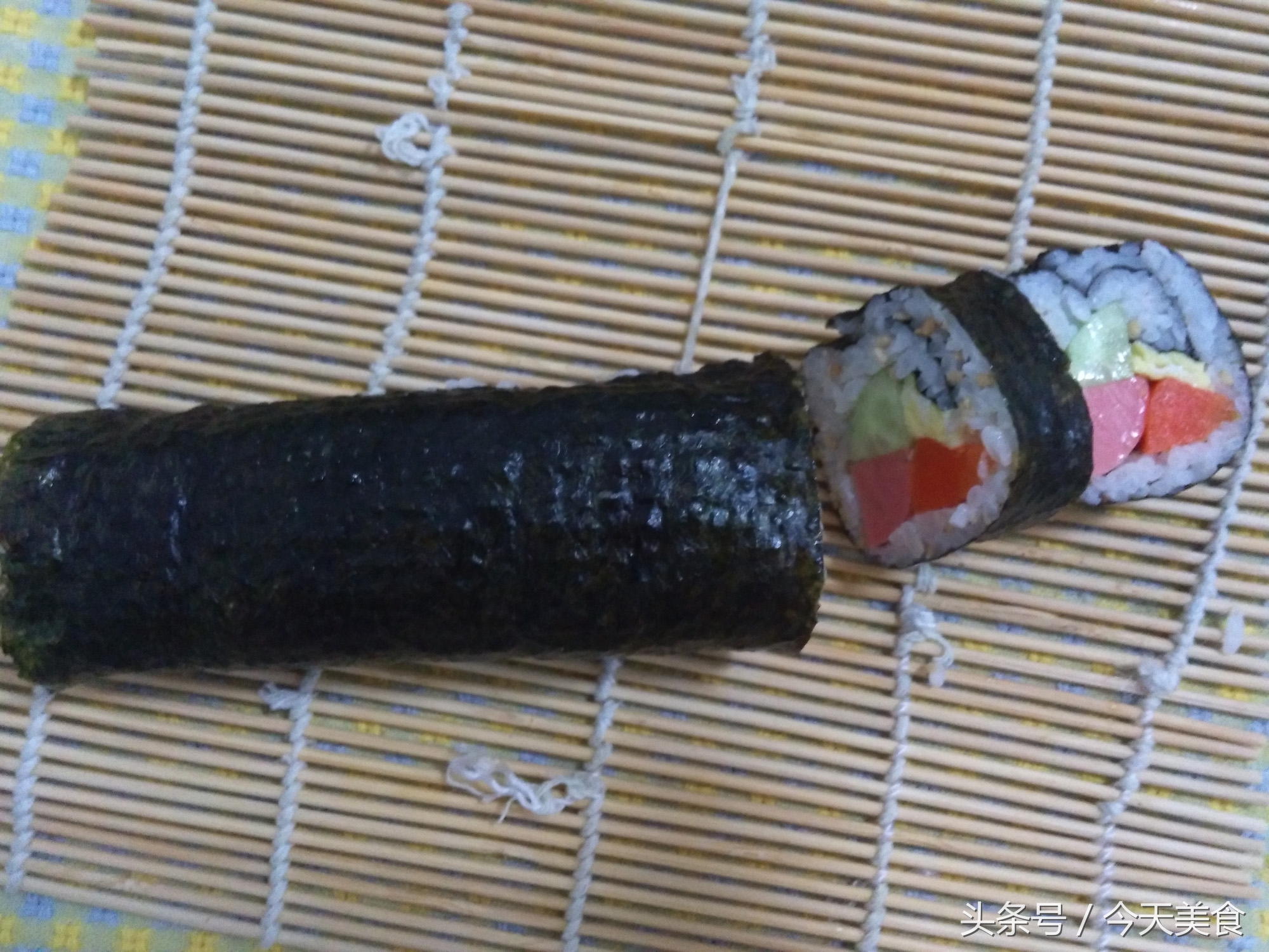 寿司和紫菜包饭别傻傻分不清，教大家怎么做紫菜包饭，好吃又营养