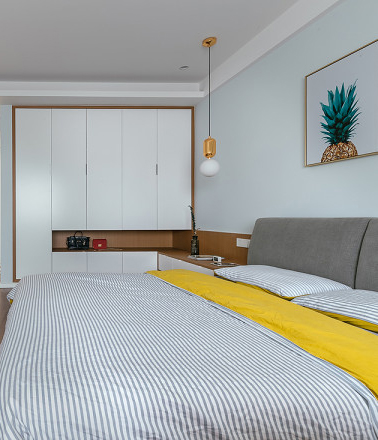 南昌新地阿尔法一期,家有一老一小