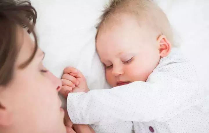 抗洪战士不怕辛苦,抗洪英雄水里7天存活