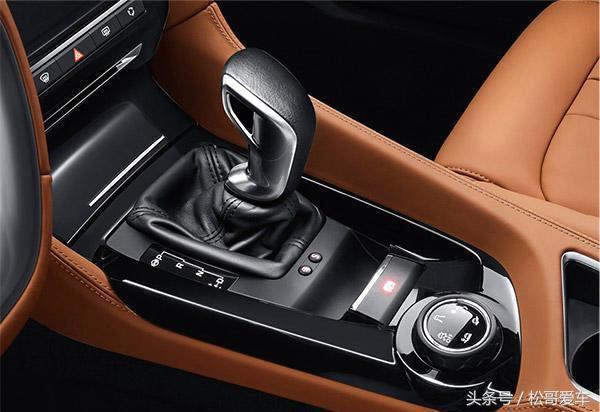 雪铁龙ds61.6t自动豪华版,雪铁龙ds6全景