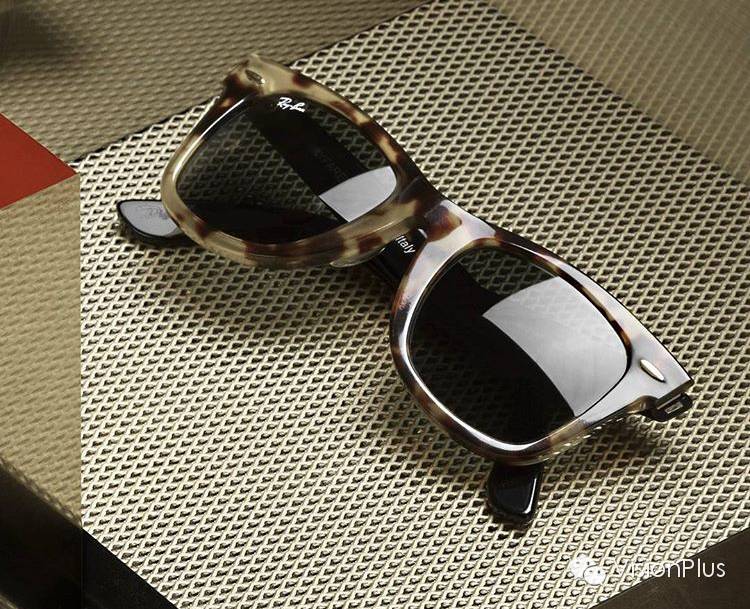 如果要推荐一副100年不会过时的百搭墨镜，我选这支雷朋~|Wayfarer专题