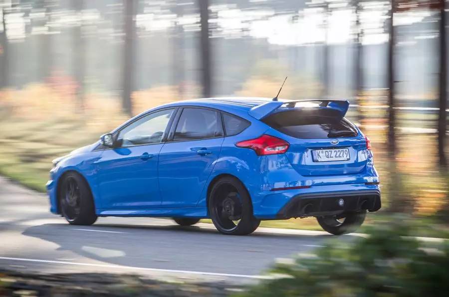 车闻联播安全车出来！别出来！