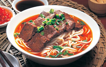 湖南最正宗的米粉是哪里,湖南米粉跟江西米粉口感不一样