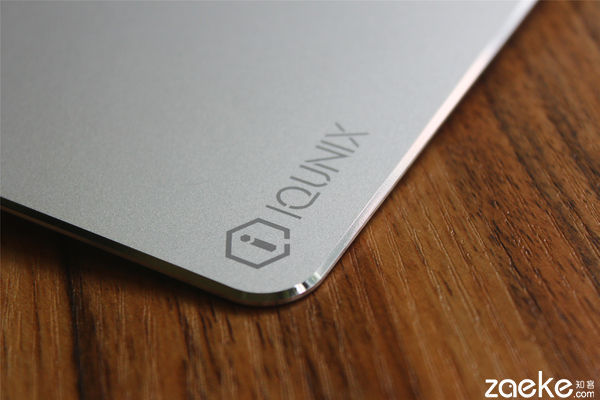 鼠标垫的钢铁之躯-iQunixPad图赏