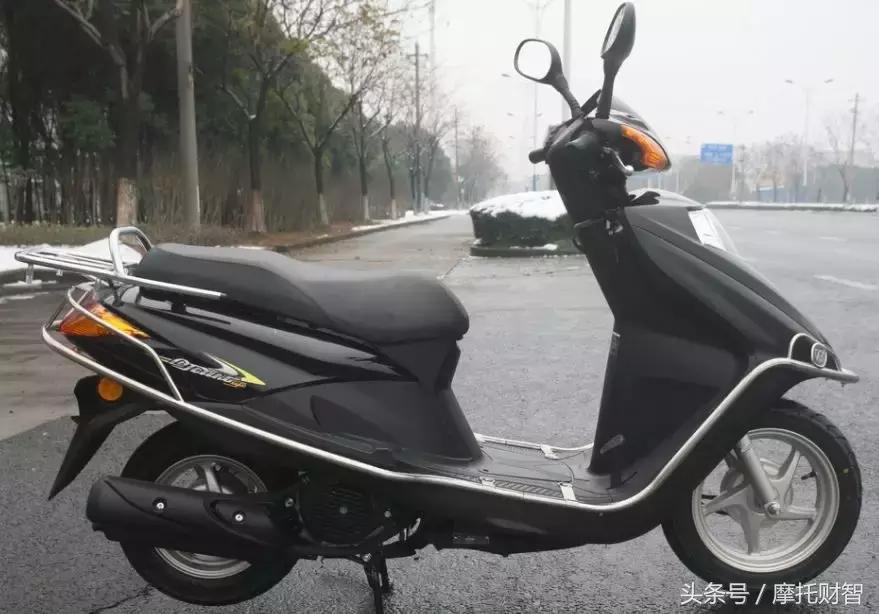 铃木瑞梦125新款和老款区别,铃木瑞梦6980元