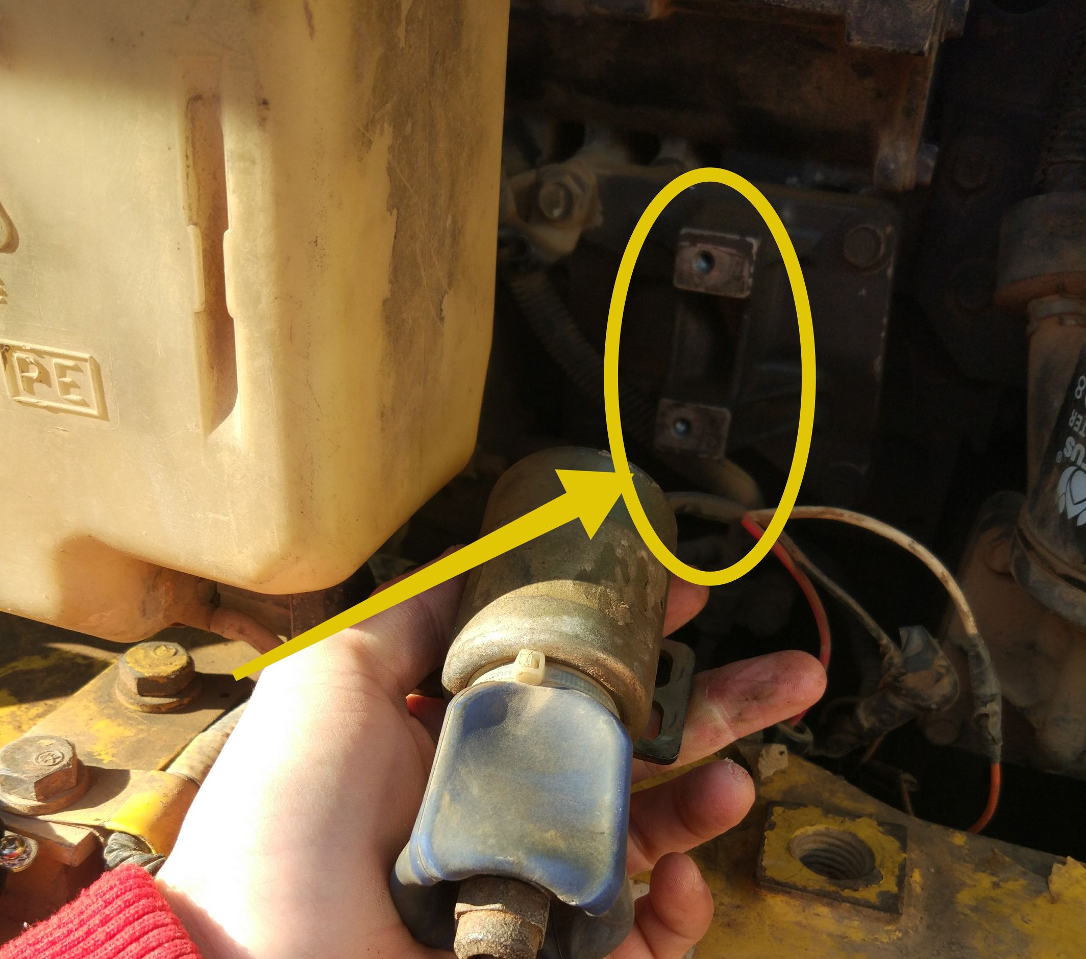 詹阳轮式挖掘机熄火电磁阀在哪,三线熄火电磁阀怎么接线