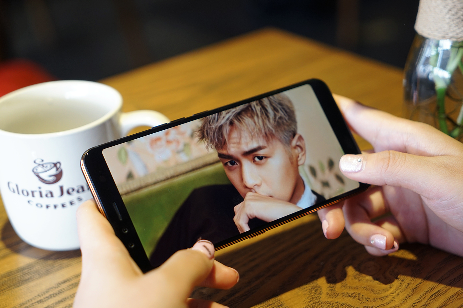 国美手机u7评测视频,国美u7是全贴合屏幕吗