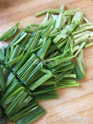 韭菜炒核桃的功效做法大全,韭菜炒核桃详细做法