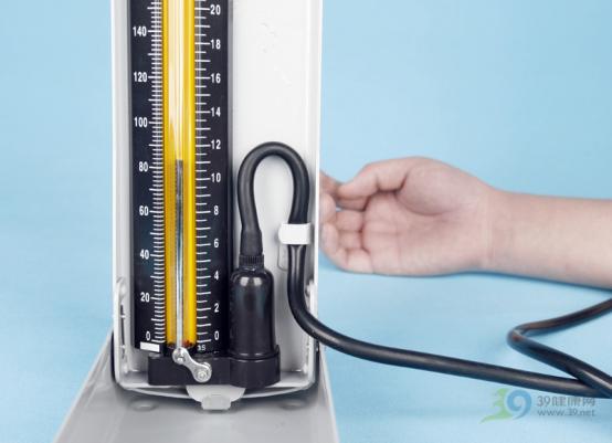 鱼跃台式血压计使用方法,手把手教你台式血压计