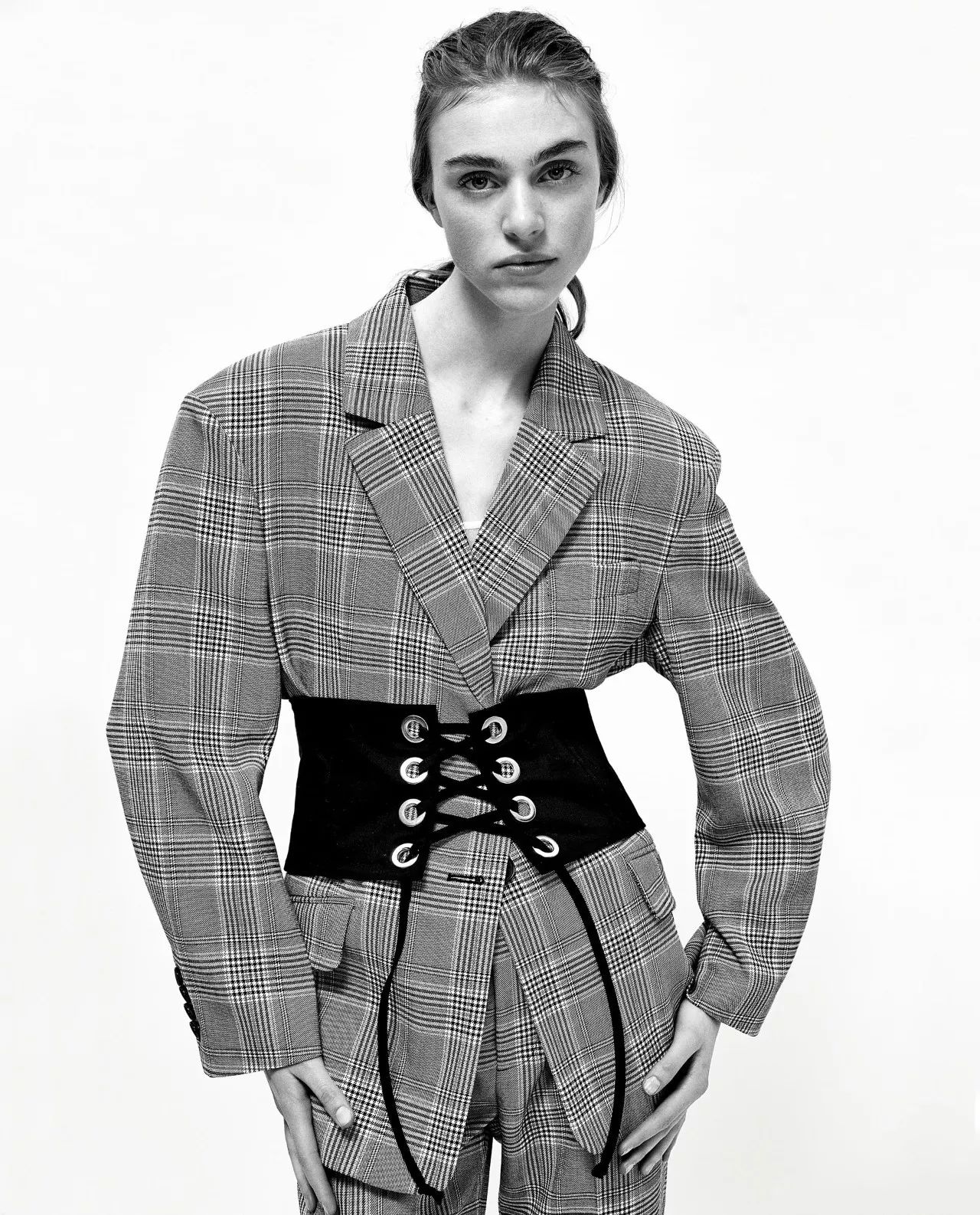 月薪1w会被背调吗,月薪2k也可以背名媛包包