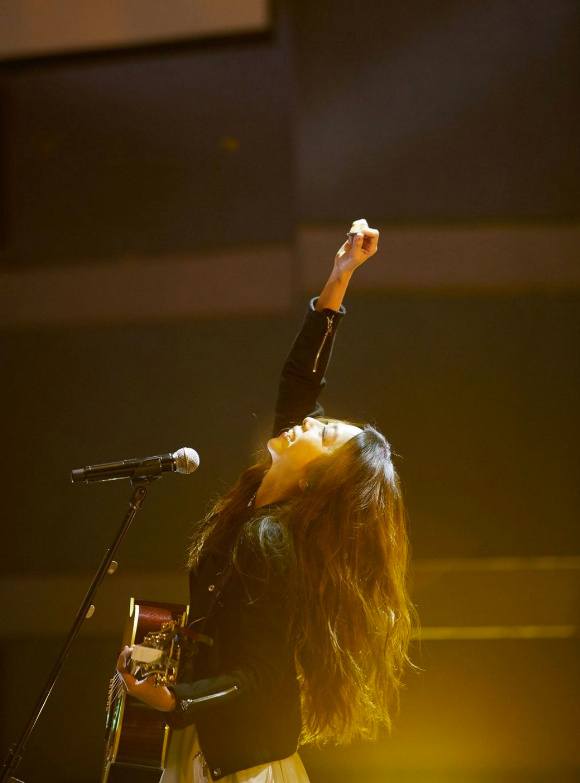 陈绮贞撕文青标签,陈绮贞演唱会完整视频