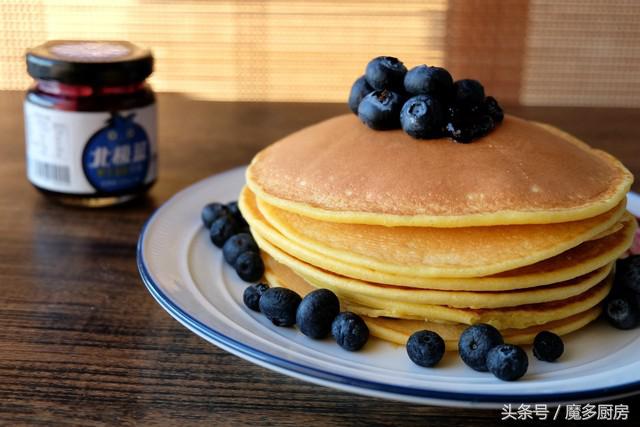 用鸡蛋和面粉做鸡蛋松饼,如何只用鸡蛋面粉做松饼