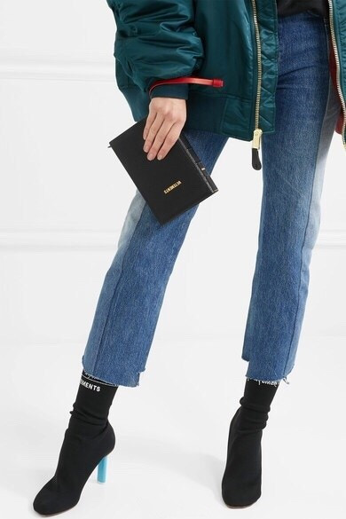 杨幂大方晒私服美照,杨幂晒照秀马甲