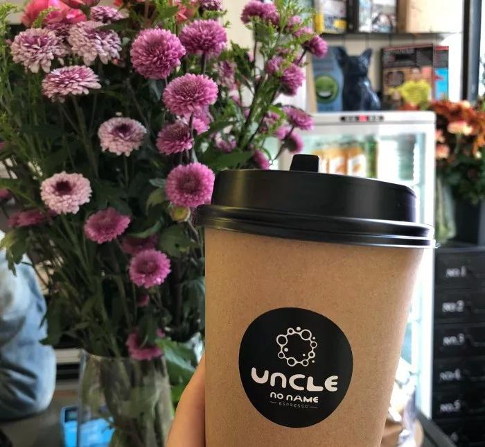 水果店咖啡、菜场咖啡、看魔都这些小窗咖啡店肉搏星爸爸!