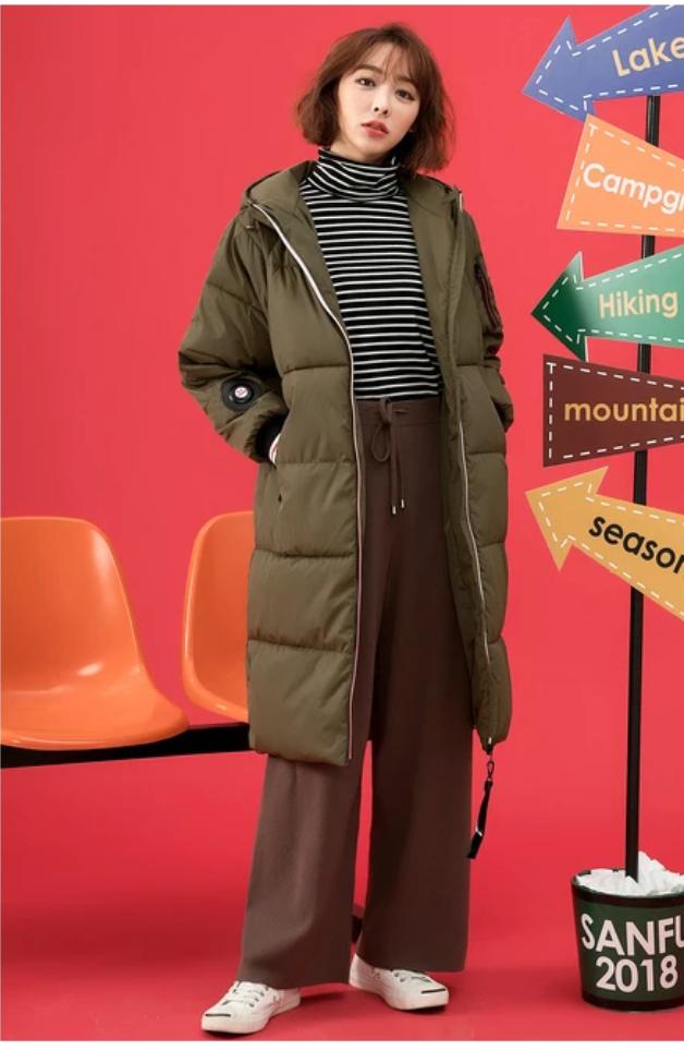 涓夌榛戣壊妫夋湇,涓夌妫夎。