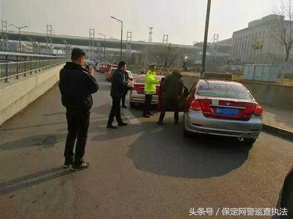 保定违法停车多久内开走没事,违停没超5分钟被电子眼拍了