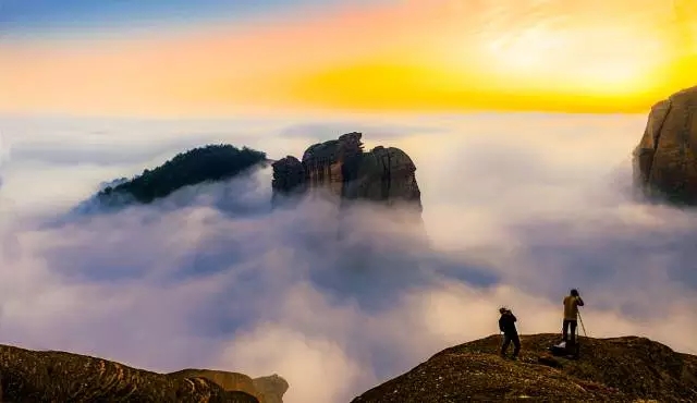 黄冈，这里不只有学霸和试卷