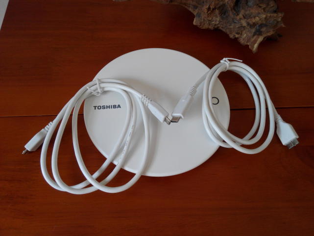 我们不一样，备份、共享、充电—东芝CANVIO智能手机硬盘体验