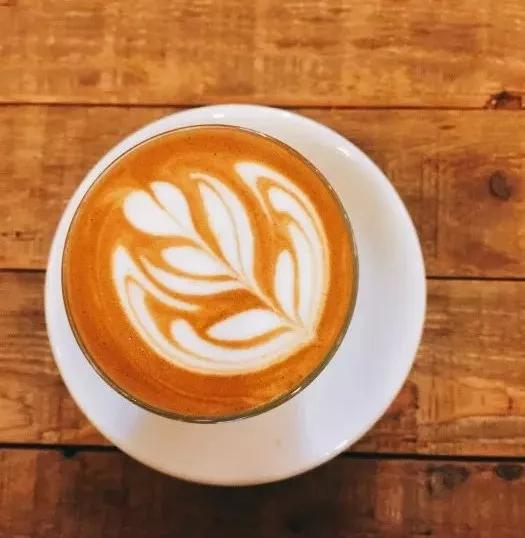 水果店咖啡、菜场咖啡、看魔都这些小窗咖啡店肉搏星爸爸!