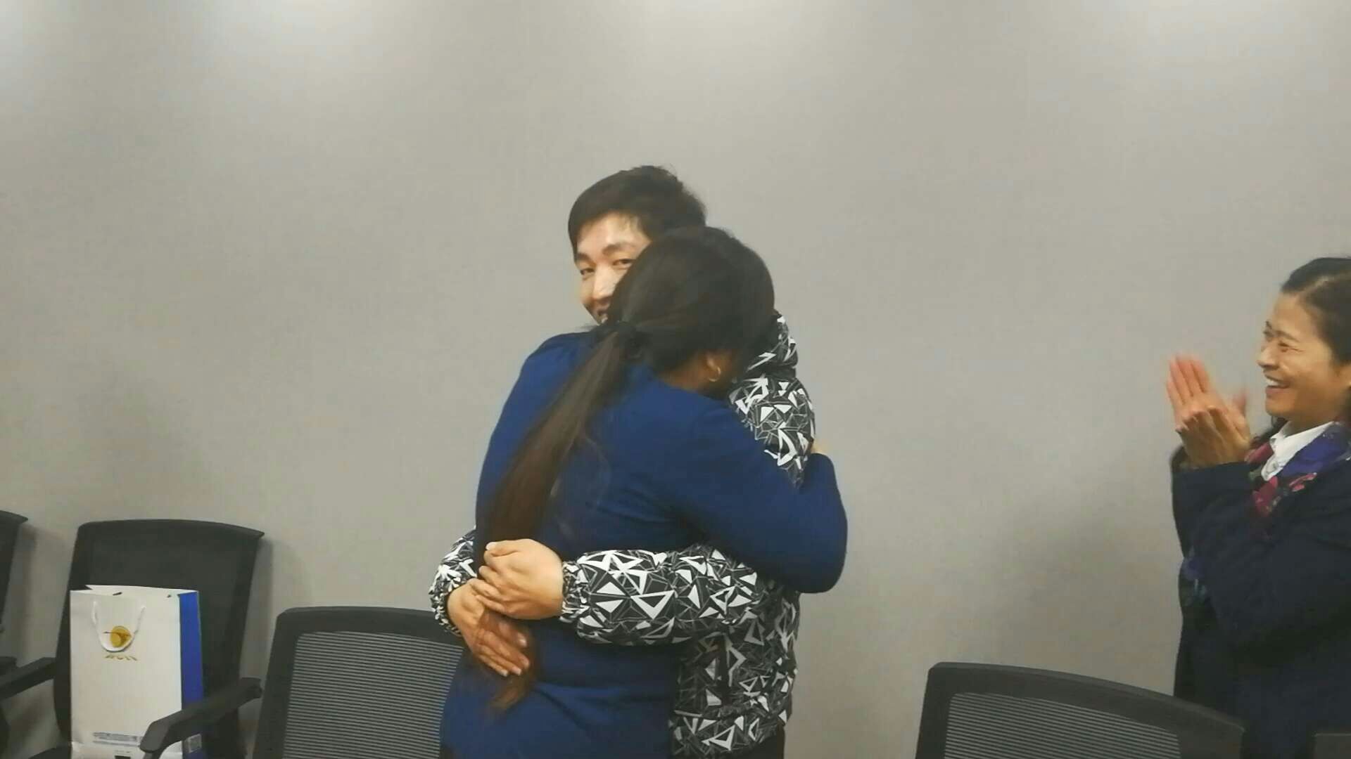 “最强大脑”周玮在绵阳享受快乐时光